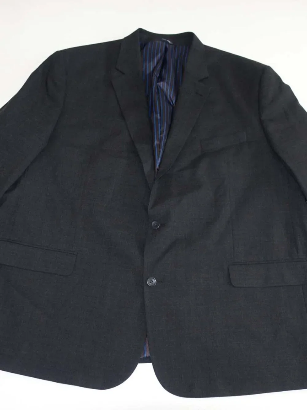 GS Men's 2 Button Suit Size 54 Regular 48 x 32 Charcoal Gray Wool Blend 54R